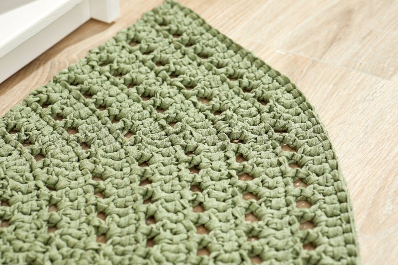 Ribbon HalfMoonRug2